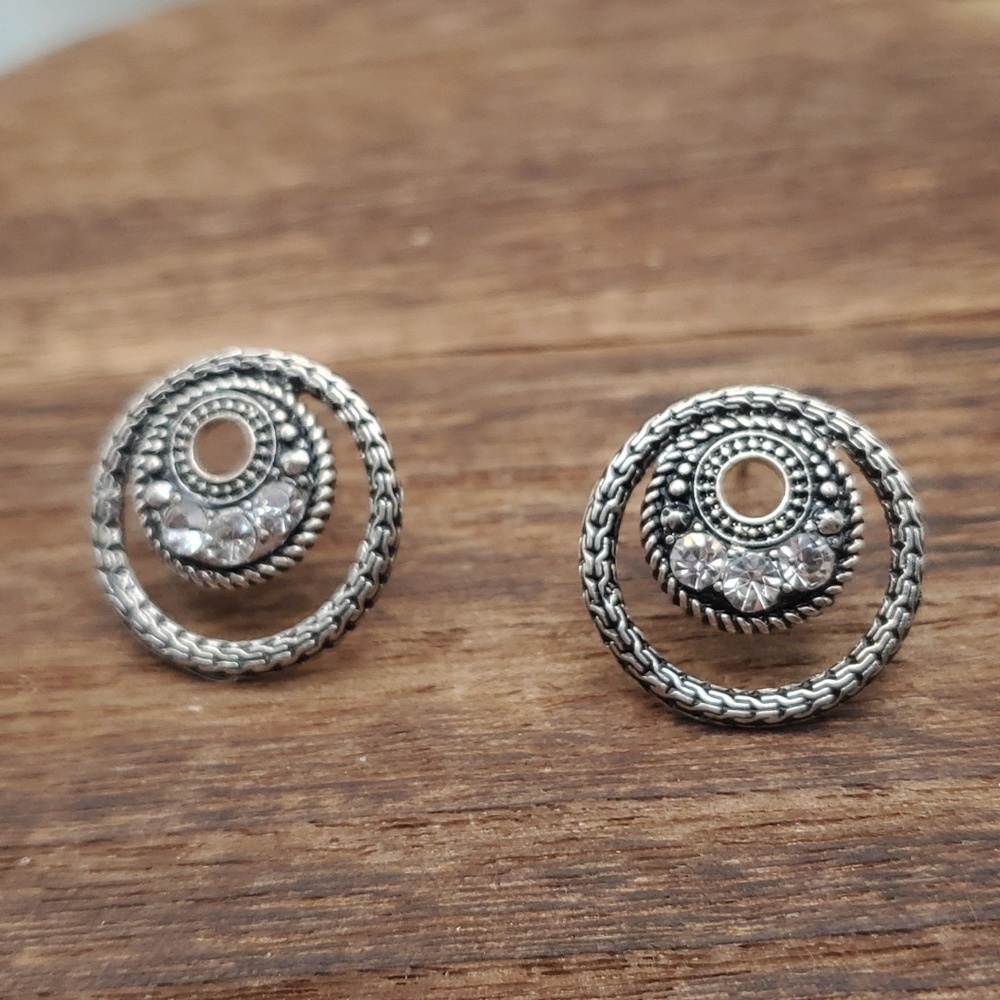 Crystal‎ wreath nwt earrings E847